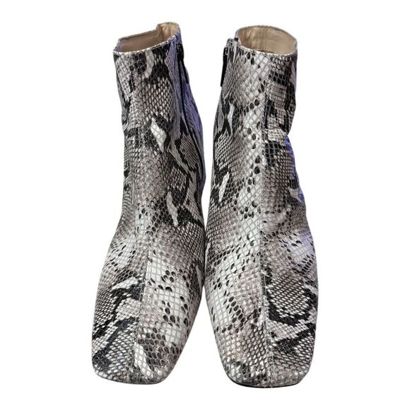 Pelle Moda Women's Aliya Snake Block Heel Ankle Boots Booties 8.5 - Picture 3 of 5